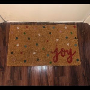Polka-dot “Joy” Doormat